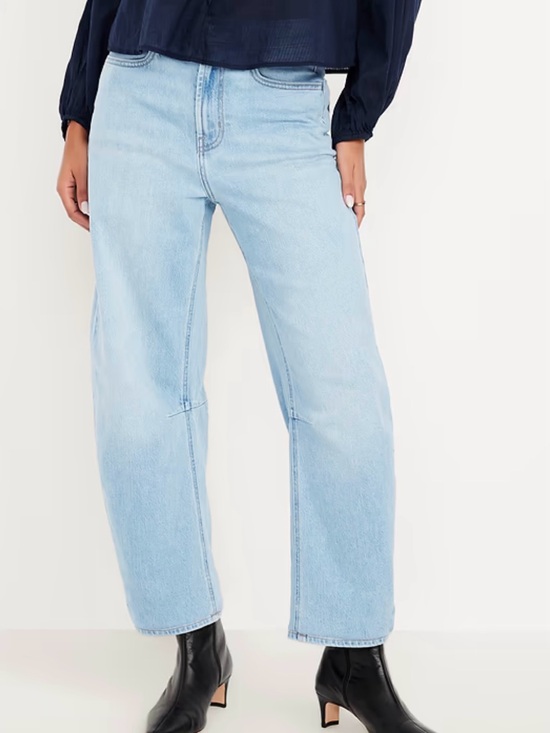 Denim - Light Wash Barrel Leg Women’s Jeans